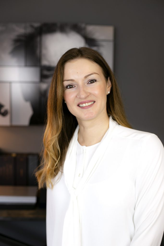 Claudia Besserdich – 2 Neue Mitarbeiterin Claudia Besserdich